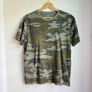 GAP Olive Green Camo Print T-Shirt Men’s Medium 100% Cotton